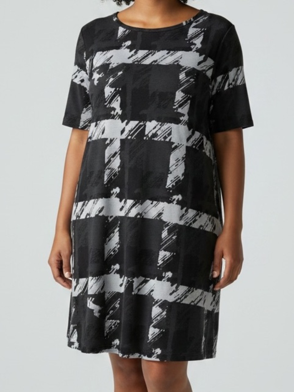 Plaid Black & Gray Julia Shift Dress•2X